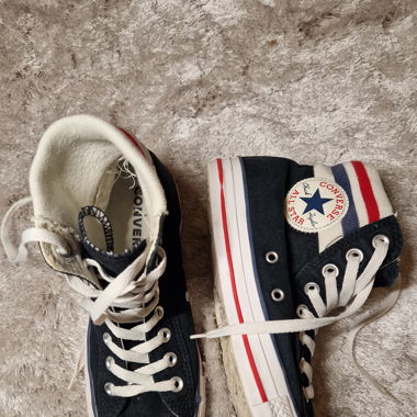 Converse schwarz