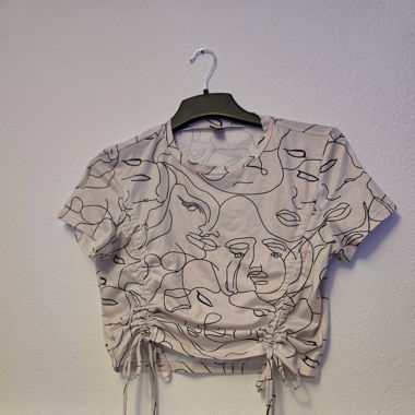 Crop top