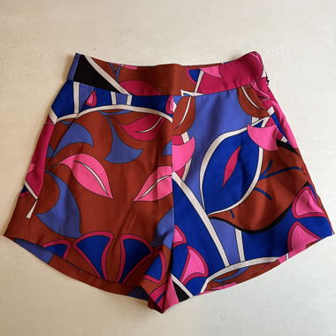 Zara gemusterte Shorts