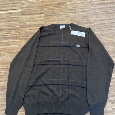 lacoste sweater (S)