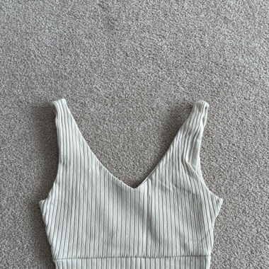 Creme Crop-Top