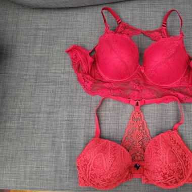 2er-Set roter BHs Größe FR 95D EU 80D