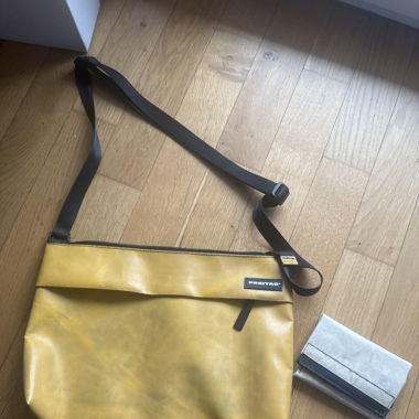 FREITAG Clutch/ Umhängetasche Gelb 