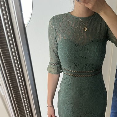 Grünes Kleid