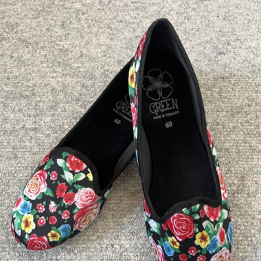 Flat shoes 