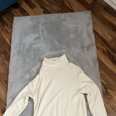 Pullover mit Kragen