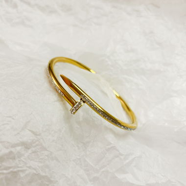 Bracelet rigide avec pierre en zircon 18k plaqué or