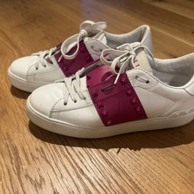 Valentino Rockstud Sneaker