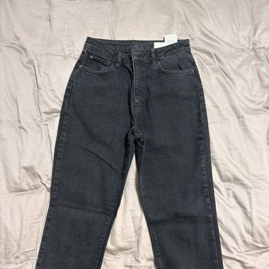 Schwarze Mom-Fit Jeans, High-Waist