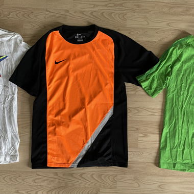 3 Sport-T-Shirts von Adidas/Nike