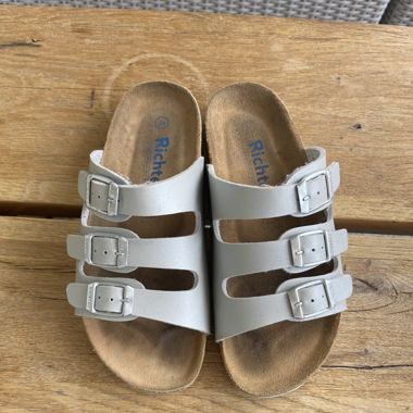 Comfortable sandals