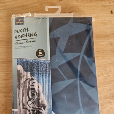 Duschvorhang noch verpackt 