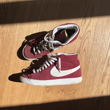 Nike Blazer Sneakers