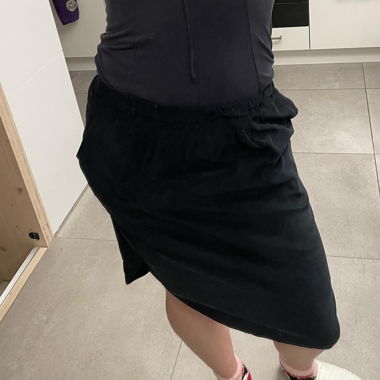 black midi skirt