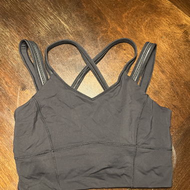 Haut de sport en soutien-gorge noir