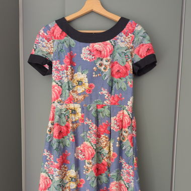 Kleid Cath Kidston blau mit Blumen