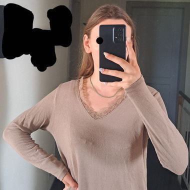 Beige Pullover