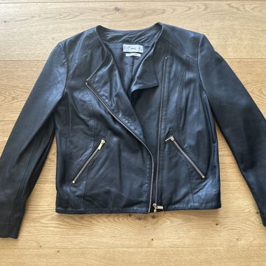 Veste en cuir noire