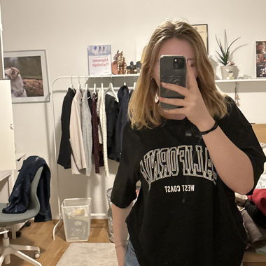 Schwarzes California T-Shirt