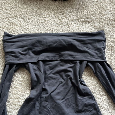 Camicia scollata sulle spalle