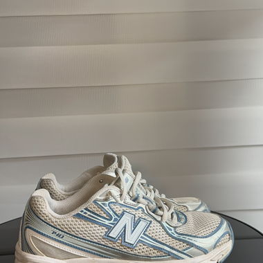 Sneakers New Balance 740 bianche e blu