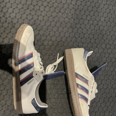 Adidas Sambas
