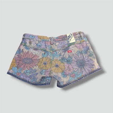 Miss Sixty Blumenmuster-Wendeverstümmelter Vintage-Rock