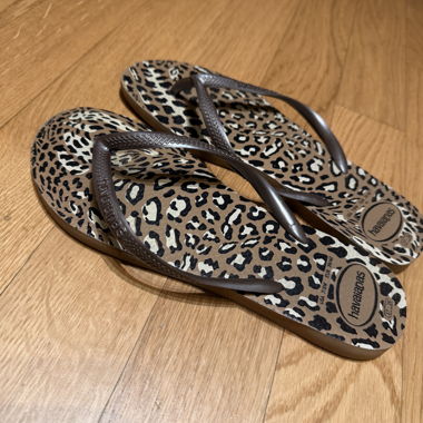 Havaianas Zehentrenner Leopardenmuster