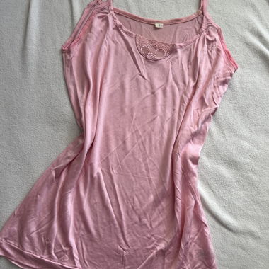 100% Silk Pink top size S 