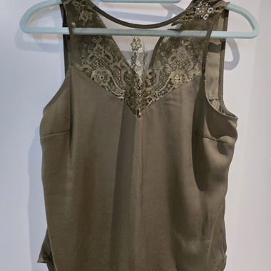 Lace Top Without Sleeves