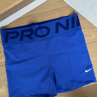Nike Pro blaue Sport-Shorts