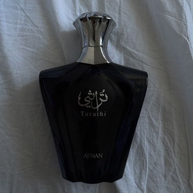 Bottiglia di profumo Turathi Afnan