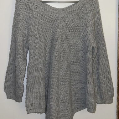 Maglione in maglia grigia