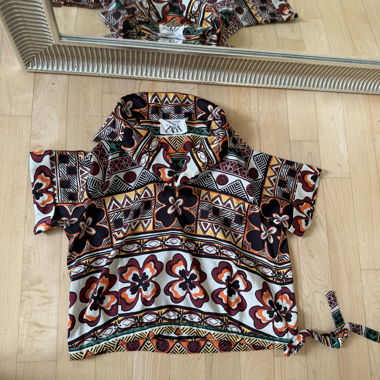 Blusa con motivo Zara