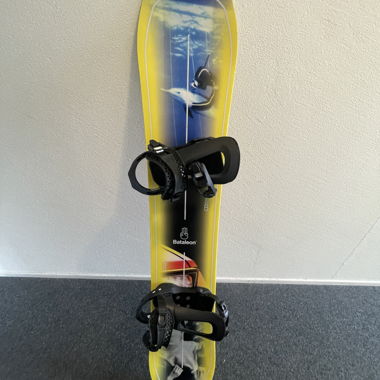 Snowboard Bataleon Distortia 152 cm con attacchi