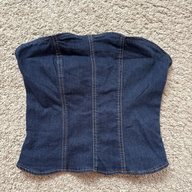 Trägerloses Top