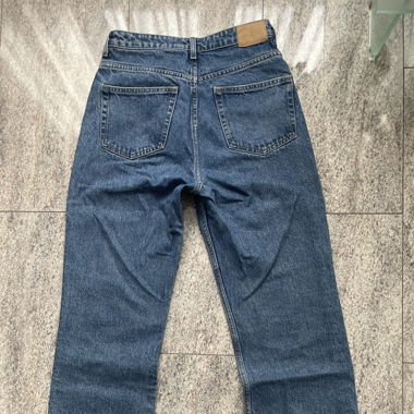 Weekday Mom-Jeans