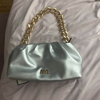 NYL silver chain bag