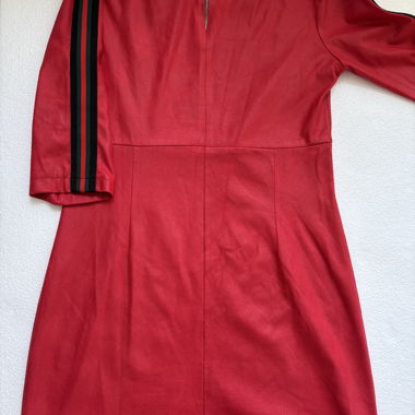 Robe rouge vintage