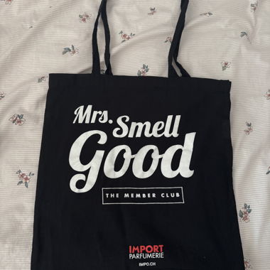 Mrs. Smell Good black tote bag