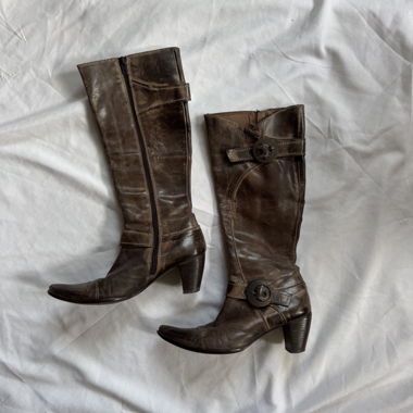 Brown leather heeled boots