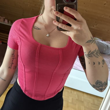 Shirt mit Corsagen-Nähten