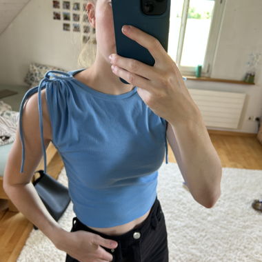 Top corto Zara blu