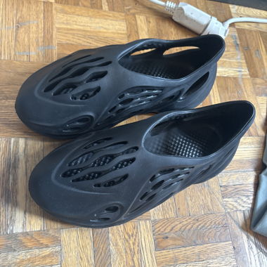 Yeezy foam taglia 43-44 