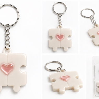 Puzzle keychain with heart