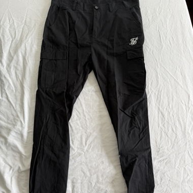SIKSILK Cargo-Hose schwarz L