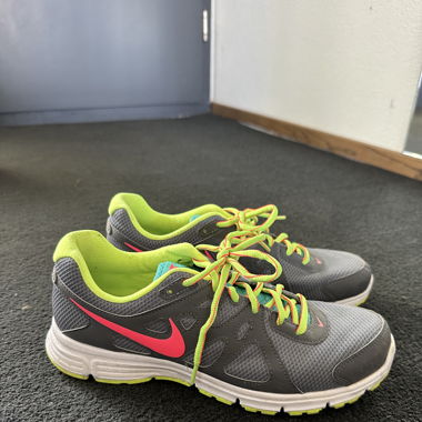 Sportschuhe