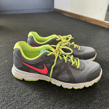 Sportschuhe