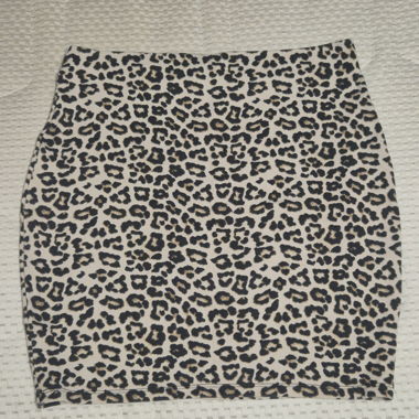 Gonna aderente leopardata