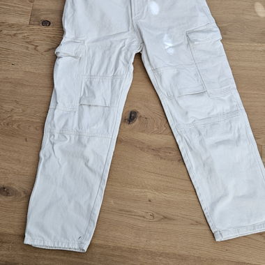 Jeans cargo Bershka bianchi